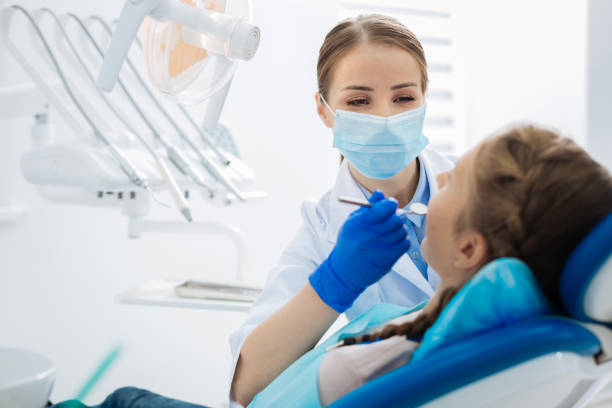 Best Tooth Extraction  in Oakwood Hls, IL